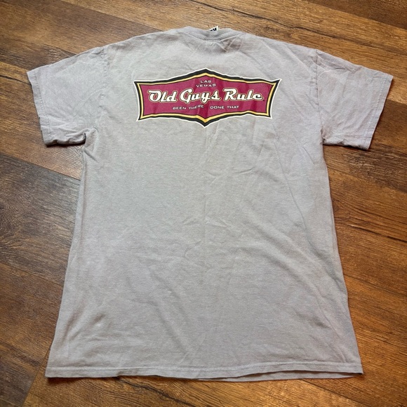 Old Guys Rule Built To Last Las Vegas Quirky T Shirt Size Medium - Picture 5 of 7